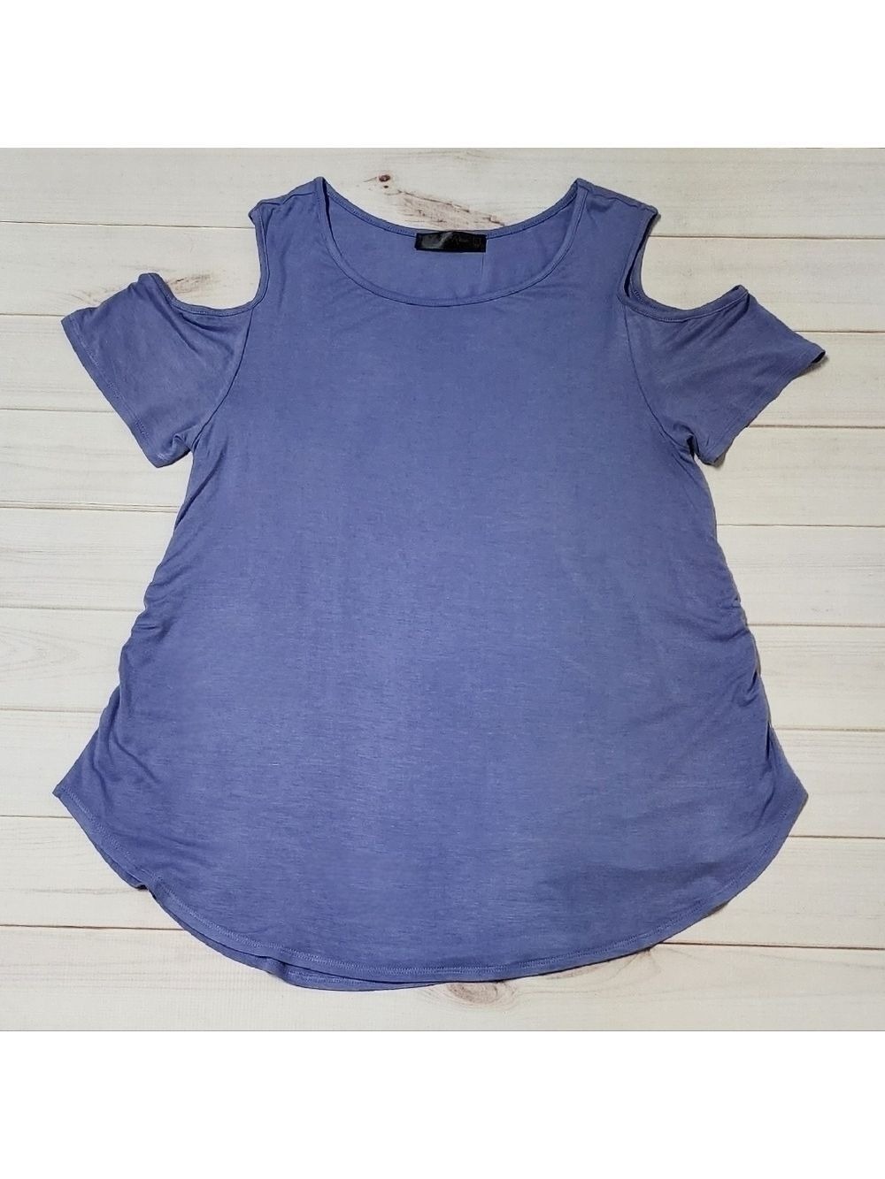 Shiela Rose Cold Shoulder Periwinkle Tee Large - New With Tags